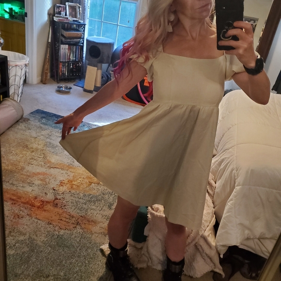 Baby Doll Puff Mini Dress - Picture 6 of 9